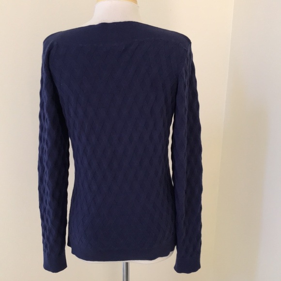 Lilly Pulitzer medium boat neck patterned sweater. - Picture 4 of 8